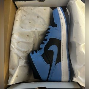 NIB Never worn Size 12.5 Jordan 1 mid